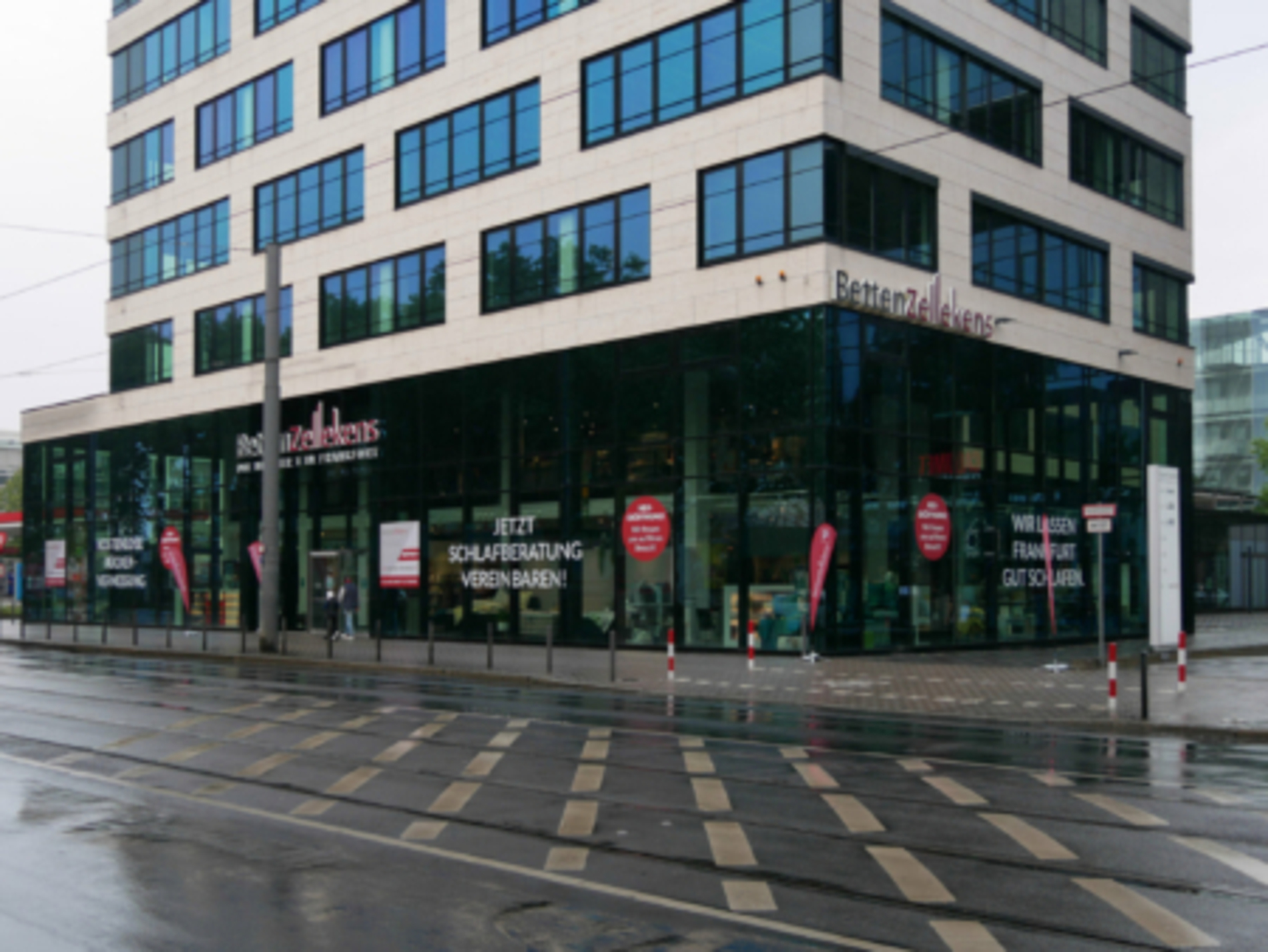 zellekens-flagship-store-frankfurt-450x338.jpg